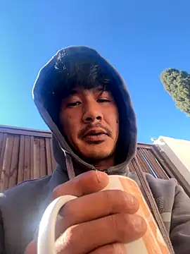 juniiorre online show from September 25, 9:30 am