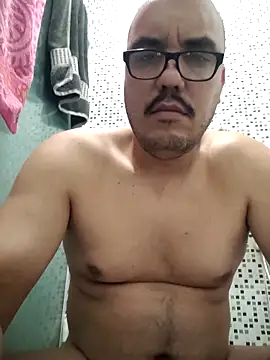 RobertoBuzios22 online show from February 22, 9:21 pm