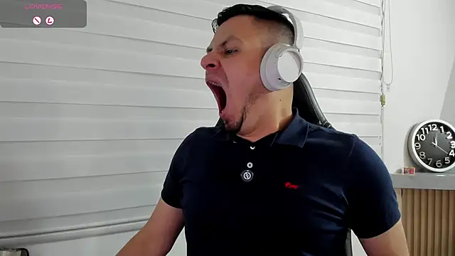 Rick Diesel  online show from June 23, 5:01 am