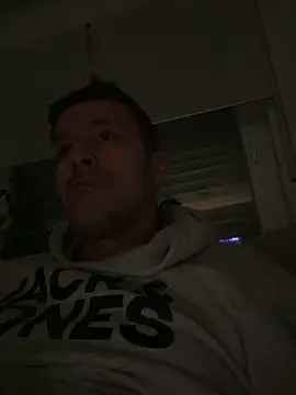 Snapshot of Adis1984Ger chatting on February 18, 9:53 pm Adis1984Ger online show from February 18, 9:53 pm