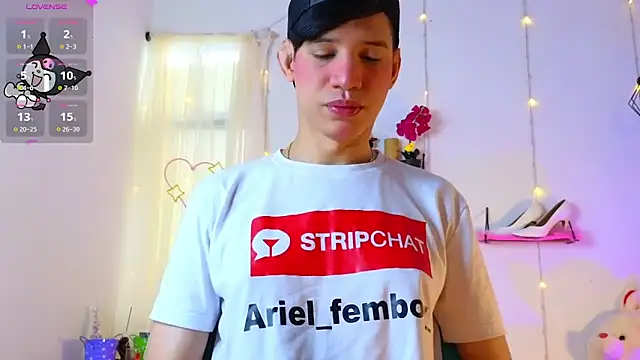 Ariel Femboy  online show from March 16, 7:27 pm