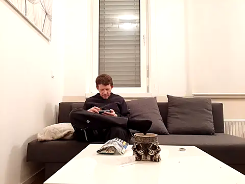 Ebinator666 online show from January 7, 12:34 am