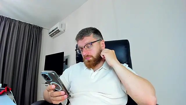 Findom guy online show from April 10, 12:12 pm