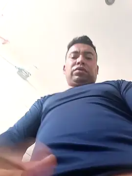 Diego leon27 online show from January 23, 8:45 pm