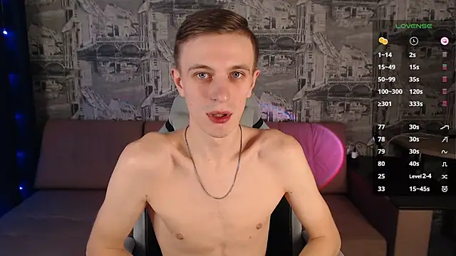 Snapshot of Oliver_Fresh chatting on January 10, 9:13 am Oliver Fresh online show from January 10, 9:13 am