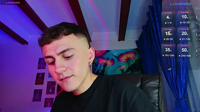 Snapshot of dimitri-bilak chatting on March 7, 11:26 pm dimitri-bilak online show from March 7, 11:26 pm