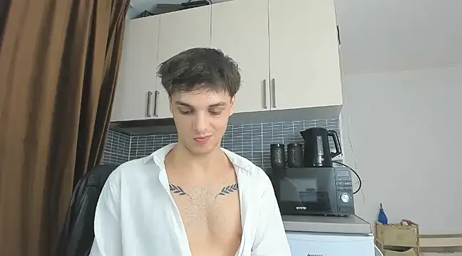 Angelfrank   online show from March 11, 1:05 am