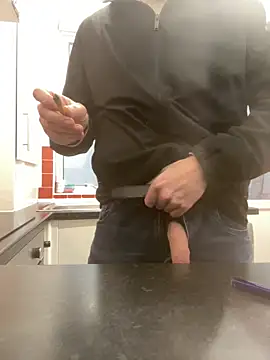 bigguy101 online show from February 3, 9:03 am