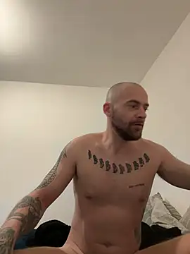 bigguy101 online show from January 2, 3:05 am