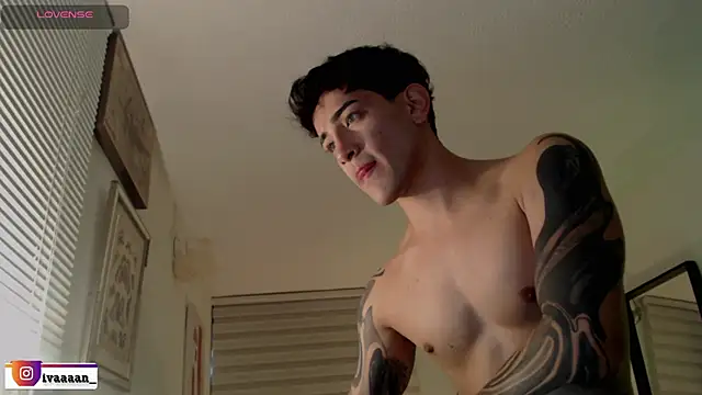 ivaaaan  online show from April 15, 8:53 pm