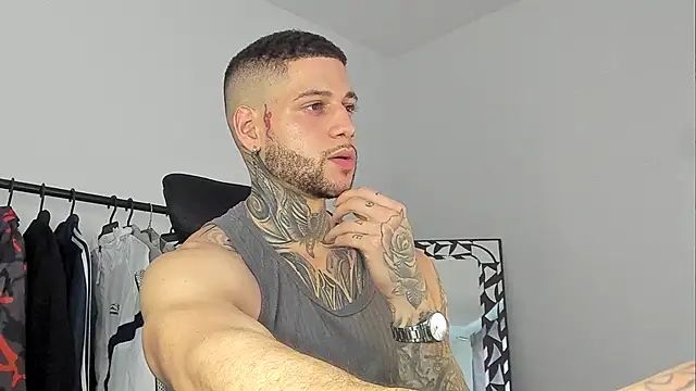  jamesleandros1 online show from October 28, 8:55 pm