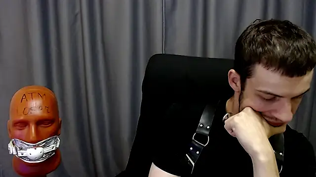 Snapshot of _Damien_thorn_ chatting on September 20, 2:44 am Damien thorn online show from September 20, 2:44 am