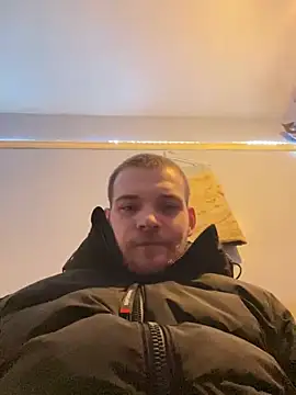 Z1uk online show from December 11, 5:54 pm