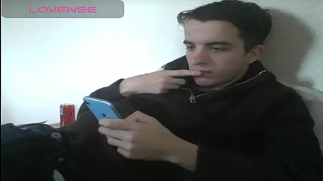 Tombgy07 online show from March 8, 3:00 pm