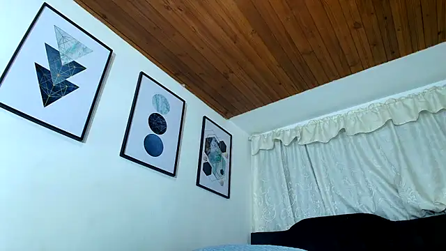 sam her online show from September 29, 12:42 am