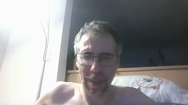ptitcanard60600 online show from July 8, 10:03 pm