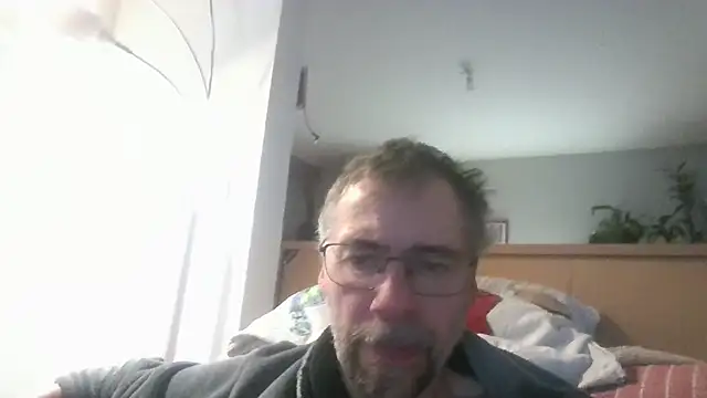 ptitcanard60600 online show from April 28, 8:57 pm