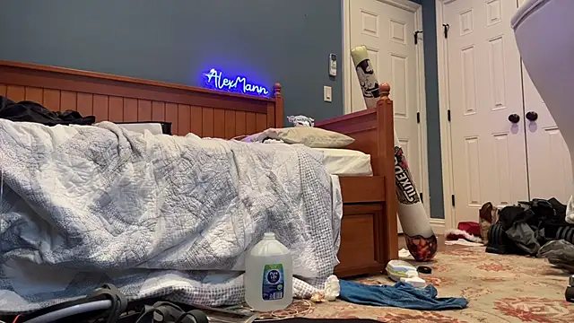 alexmannd online show from March 6, 1:03 pm