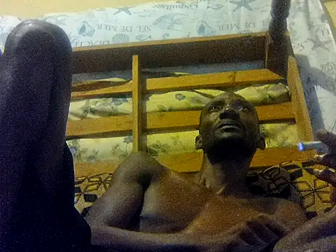 LookingLover34 online show from December 5, 3:46 am