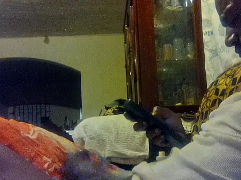 LookingLover34 online show from November 21, 6:34 am