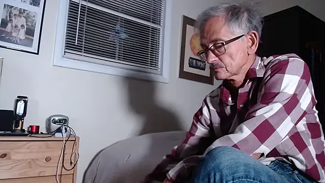 hottottrot691 online show from November 8, 12:47 am