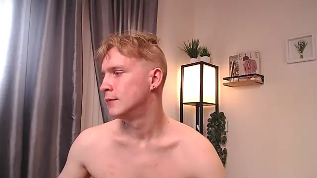 AlexxSweet online show from April 26, 1:52 pm