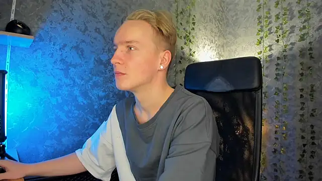 AlexxSweet online show from January 17, 7:00 am