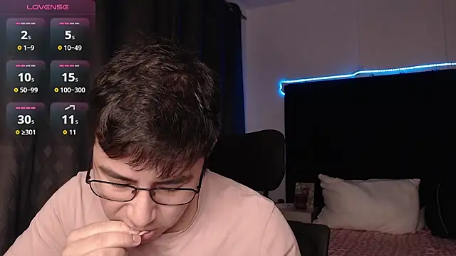 andrewmhilton  online show from February 13, 6:30 am