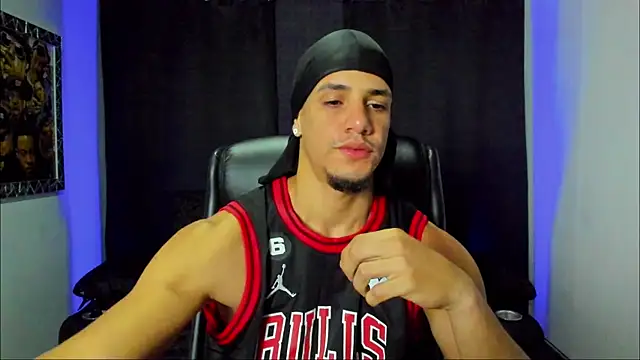 jhonnysnow17 online show from November 2, 11:53 pm