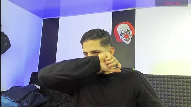 jhonnysnow17 online show from January 5, 10:19 pm