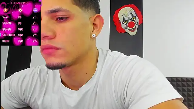 jhonnysnow17 online show from December 13, 9:52 pm