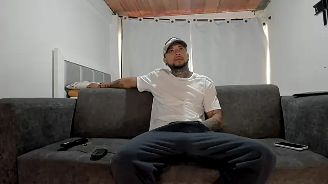 doglass costa online show from February 24, 2:40 pm