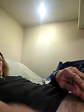 Travislovescum online show from October 21, 3:48 pm