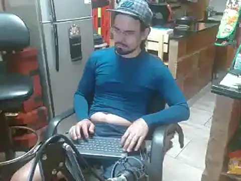 Dr Pocholate84 online show from January 12, 4:50 pm