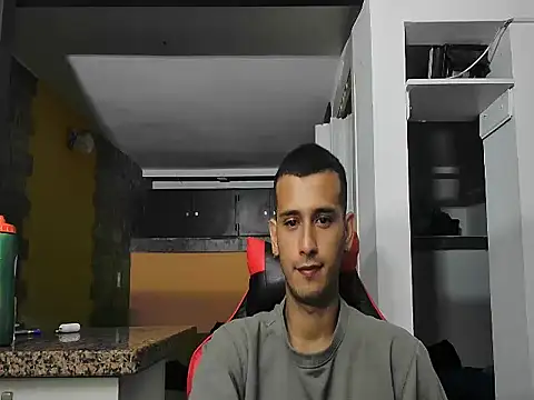 talktome4 online show from February 27, 5:08 am