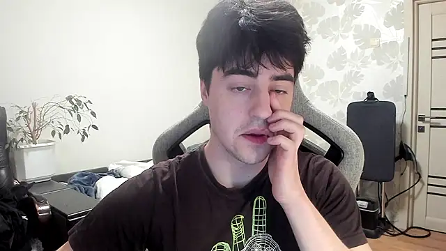 Knuckles17 online show from February 15, 4:04 pm