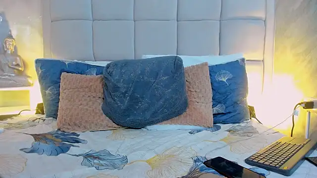 Hecatee 77 online show from October 15, 8:16 pm