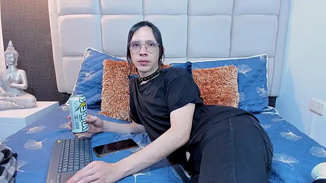 Hecatee 77 online show from December 21, 7:16 pm