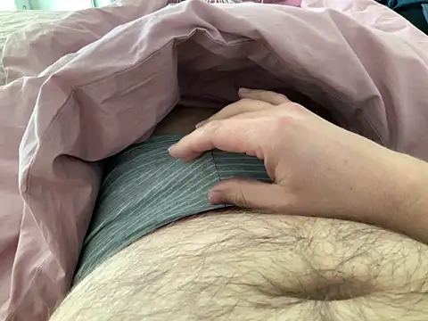 Benni81nrw online show from April 21, 3:29 pm