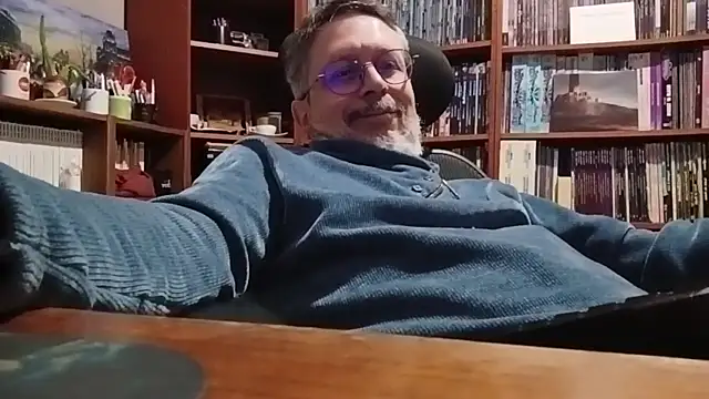 Mandra is a whore online show from December 13, 7:53 pm