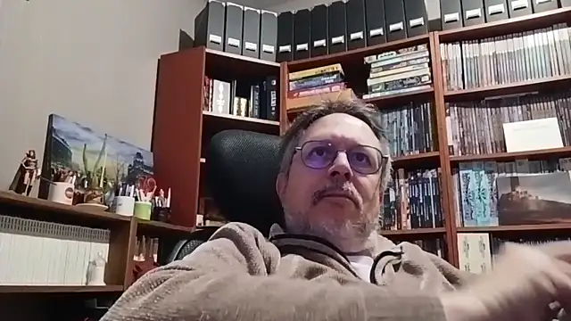 Mandra is a whore online show from January 10, 8:00 pm