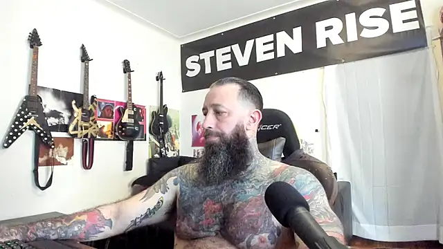 StevenRiseNYC online show from April 18, 9:36 pm