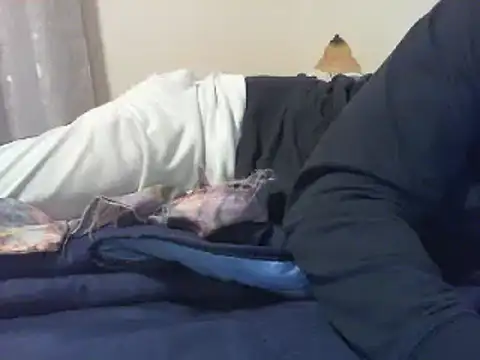 Snapshot of piccologimmy chatting on December 6, 4:17 pm piccologimmy online show from December 6, 4:17 pm