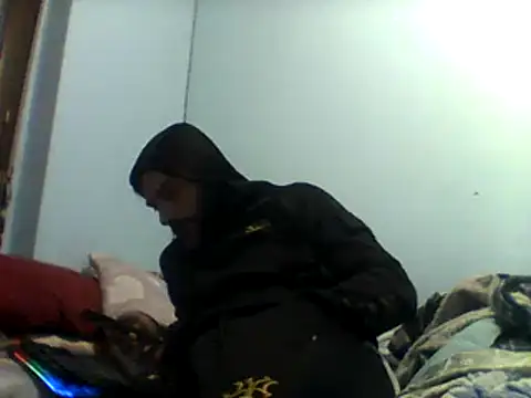 coppiasenzacensura online show from December 9, 9:11 pm