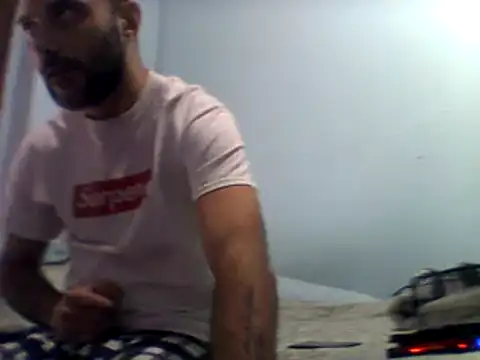 coppiasenzacensura online show from January 8, 9:32 am