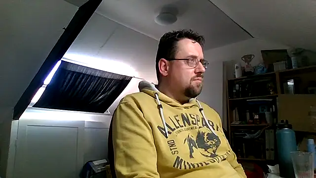 rdewaard81 online show from January 14, 1:27 pm