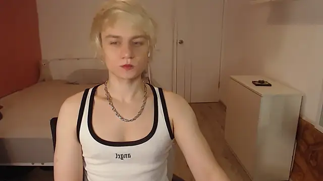 Oliver sweet  online show from February 18, 1:37 am