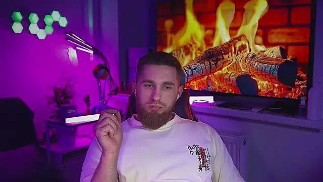 Sweeet  boy online show from February 10, 9:41 pm