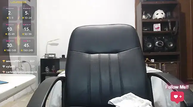 soyelcarlitos  online show from March 19, 4:57 am